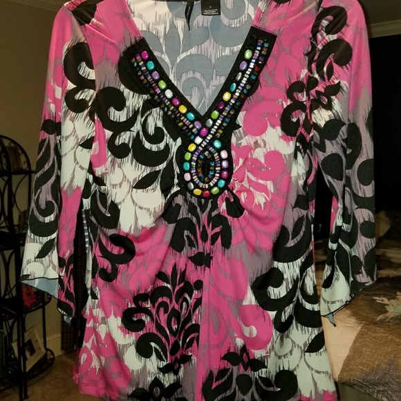 Top - Picture 2 of 3